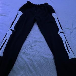 Skeleton sweats